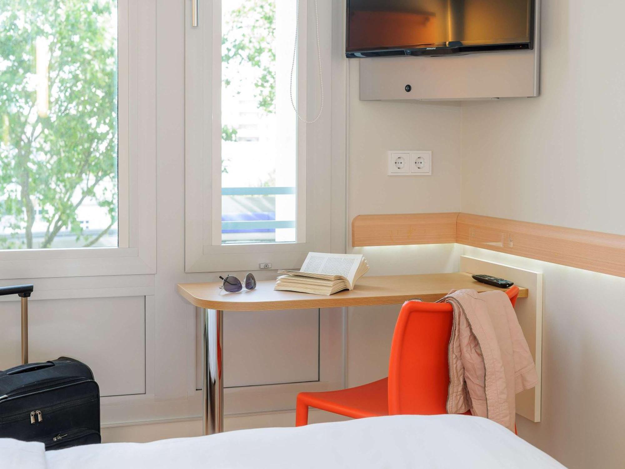 Ibis Budget Frankfurt City Ost Frankfurt am Main Bagian luar foto
