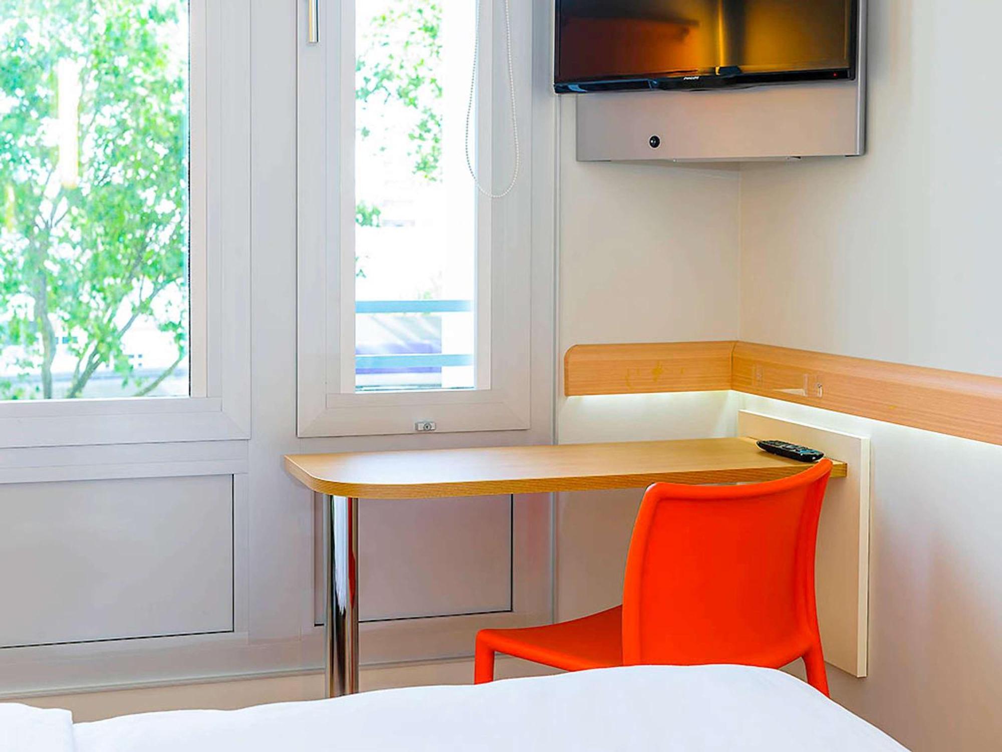 Ibis Budget Frankfurt City Ost Frankfurt am Main Bagian luar foto