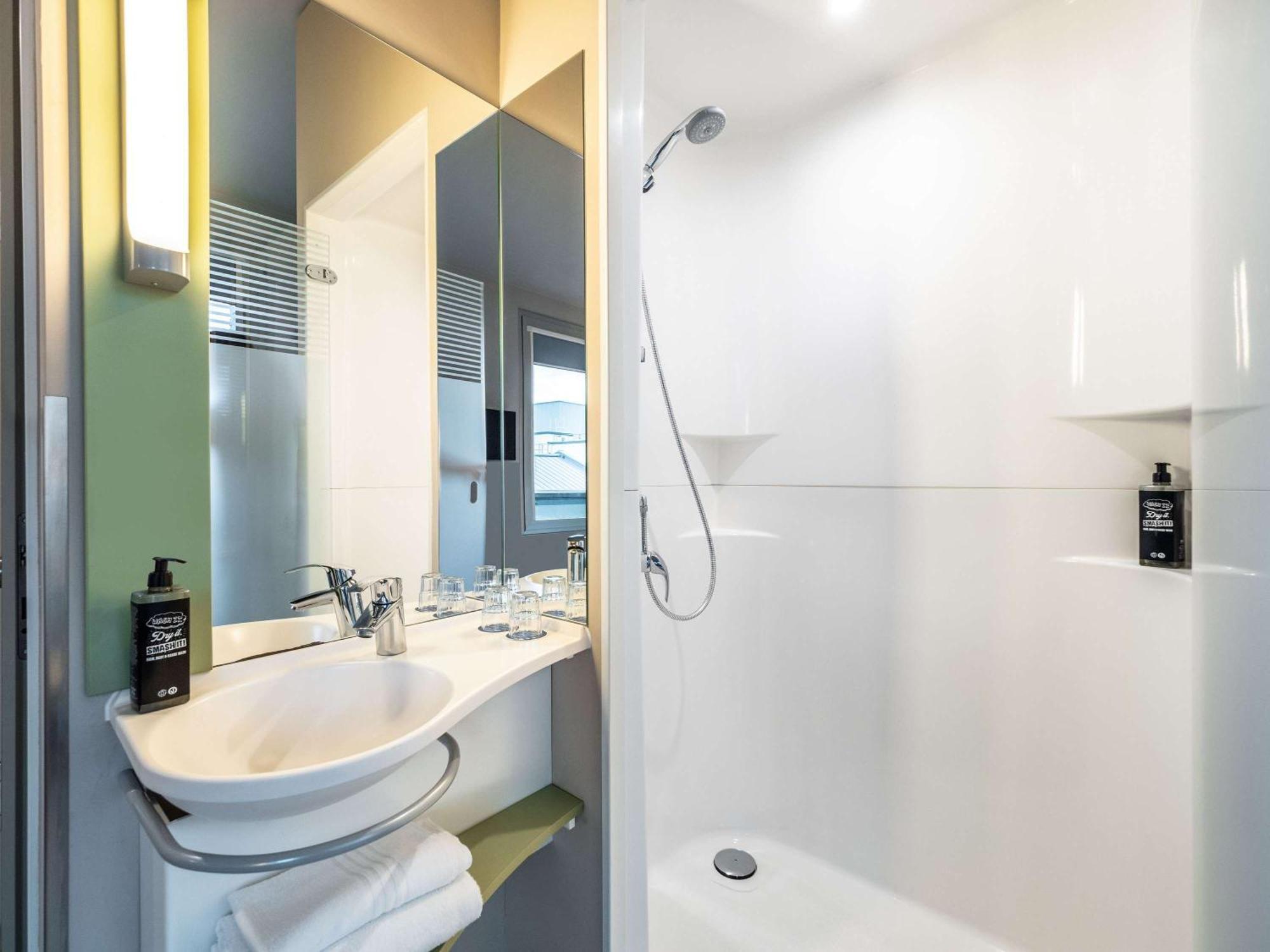 Ibis Budget Frankfurt City Ost Frankfurt am Main Bagian luar foto