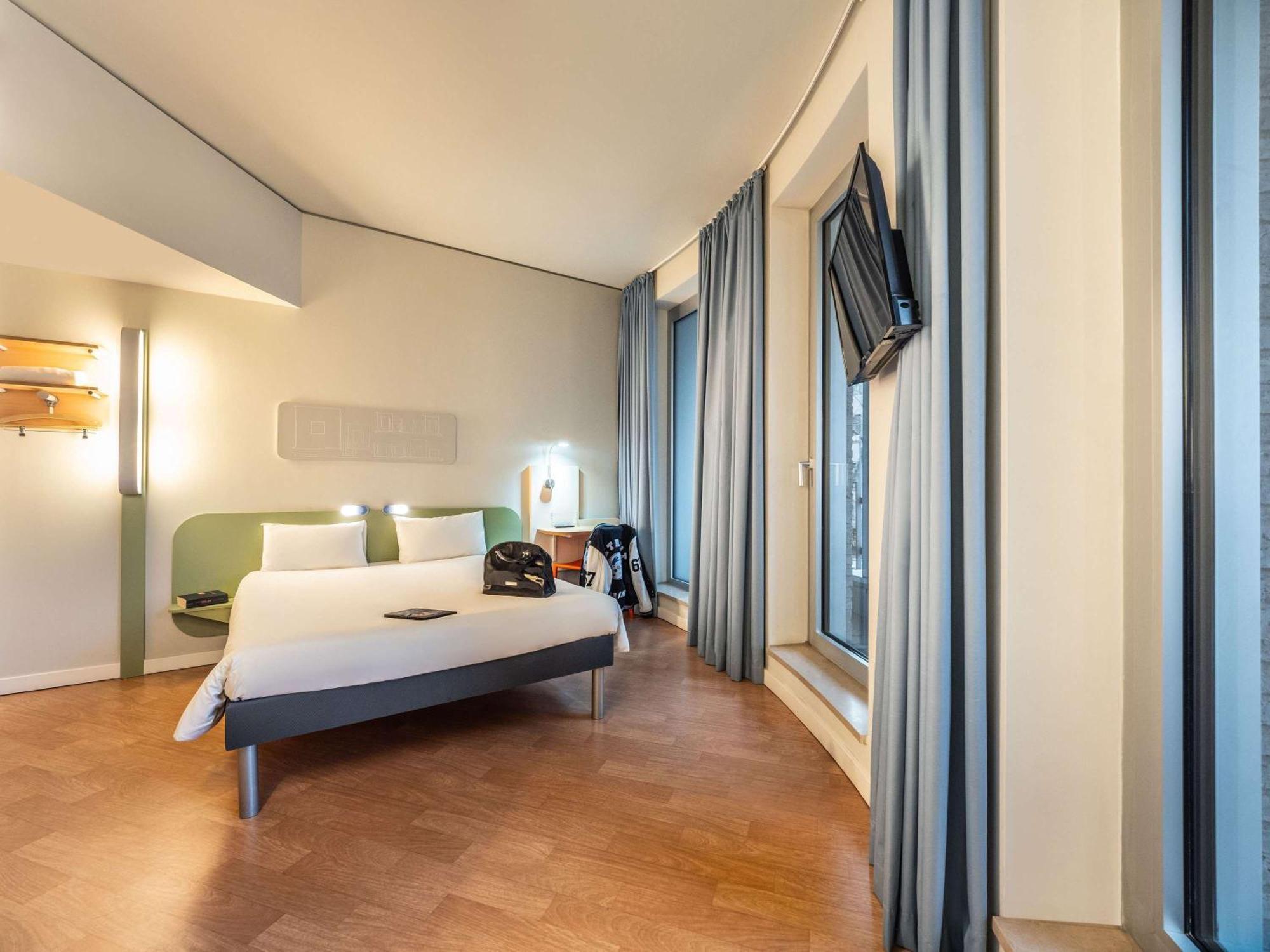 Ibis Budget Frankfurt City Ost Frankfurt am Main Bagian luar foto