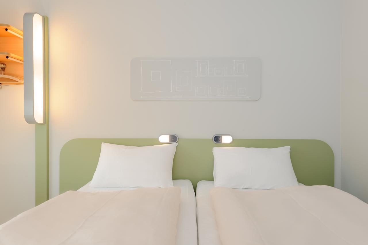 Ibis Budget Frankfurt City Ost Frankfurt am Main Bagian luar foto