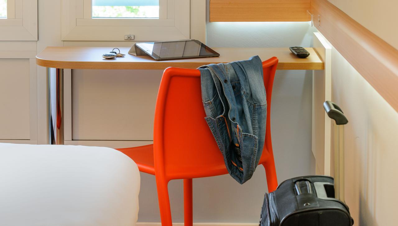 Ibis Budget Frankfurt City Ost Frankfurt am Main Bagian luar foto